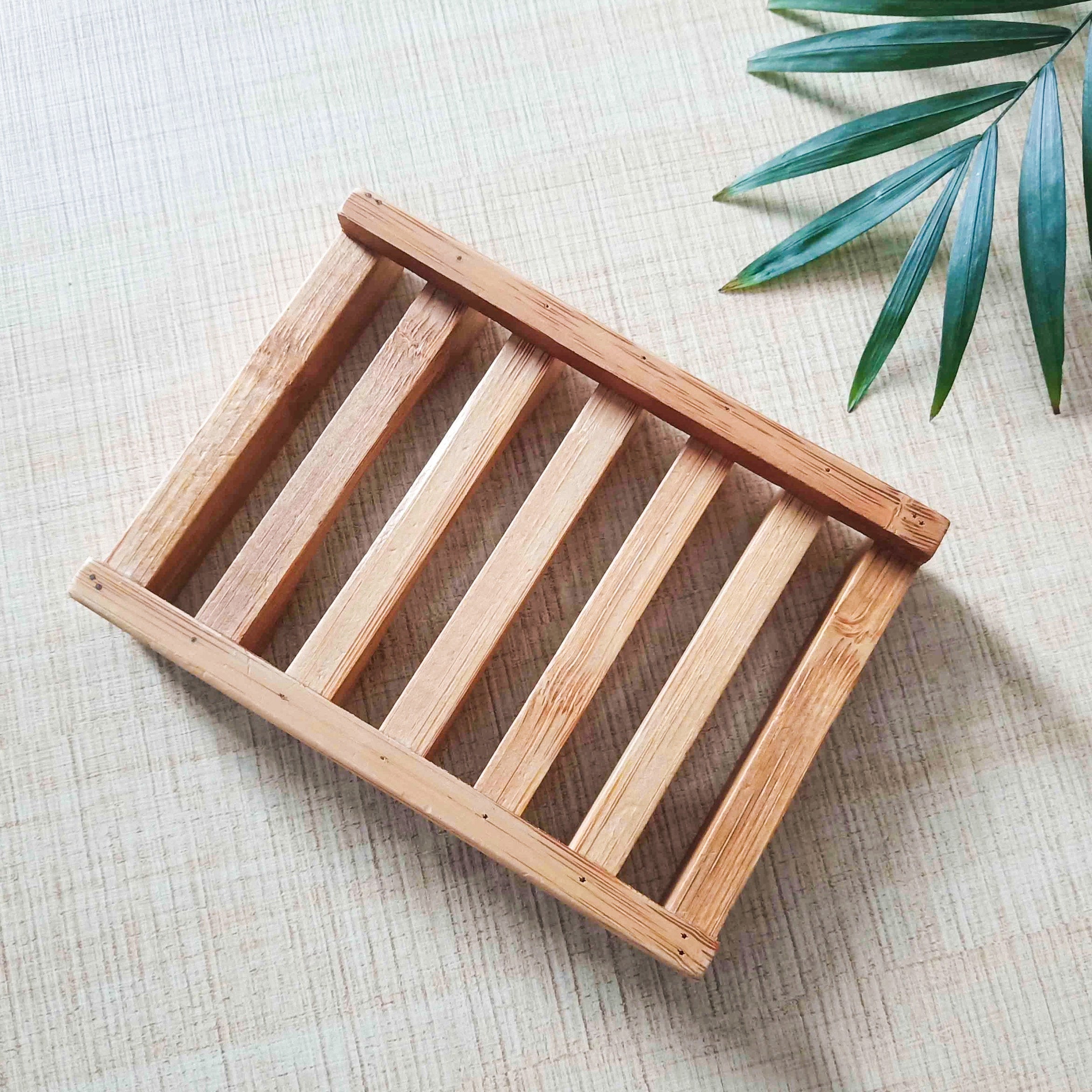 Natural Bamboo Soap Dish - Zero Waste Biodegradable Soap Tray - Plastic Free Soap Lift